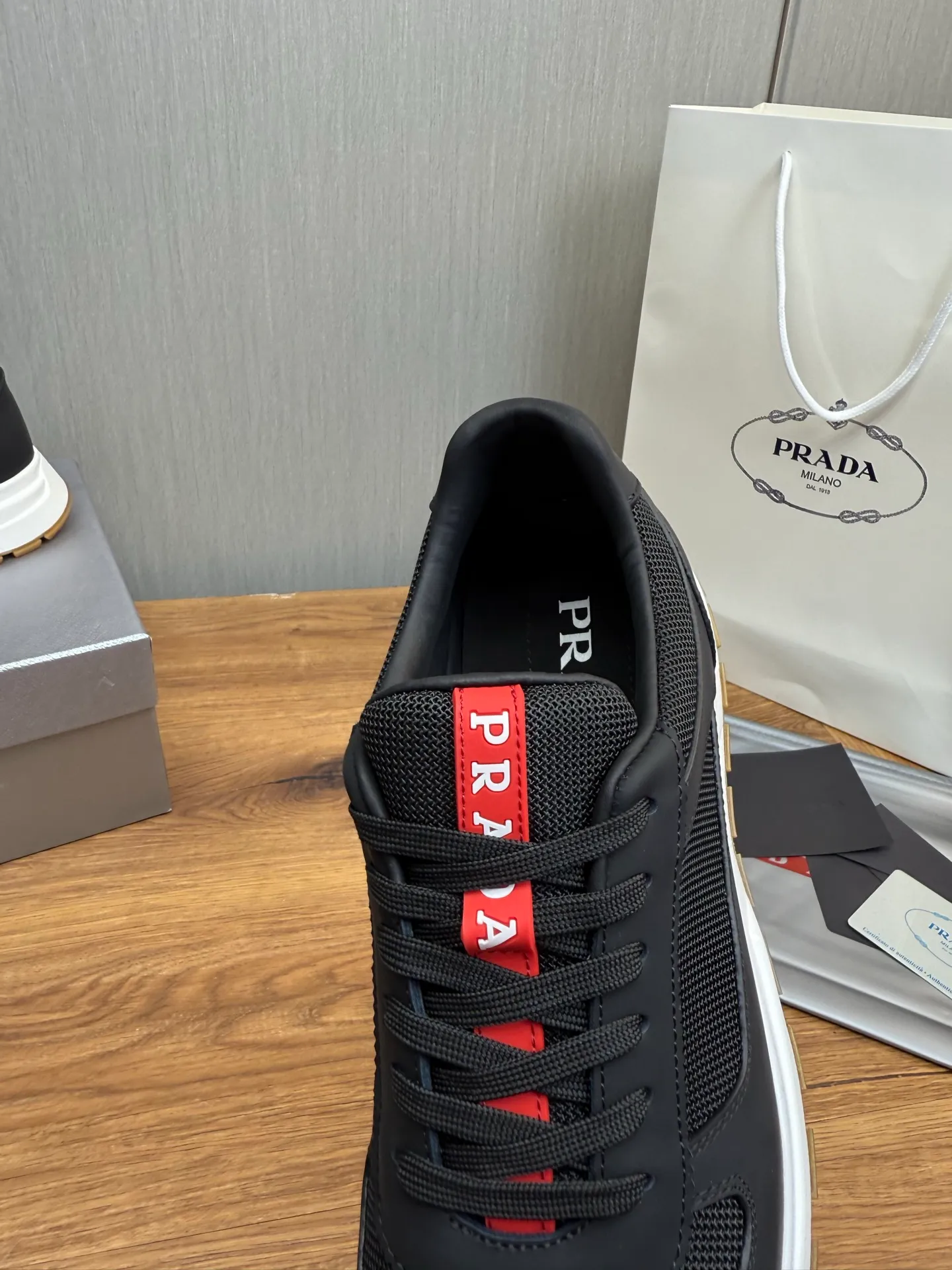 Men's shoes 💰560💰 [PRADA] Men's shoes are popular in the counter, official website is synchronized, 1 high-quality shipment ✔️Original cowhide upper + cowhide lining, 1🆚1 replica, original sole, 38-45 (45 customized, non-refundable)